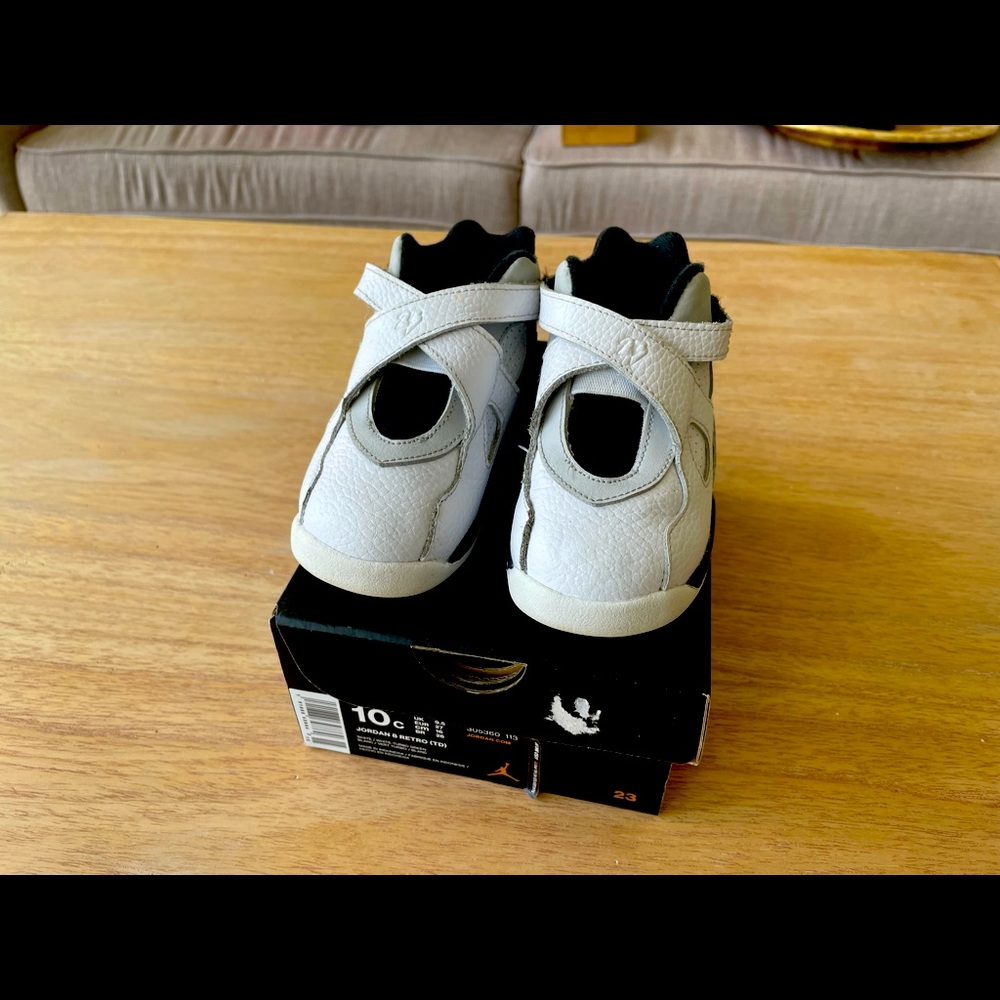 Toddler boy’s Jordan 8 in great condition.
